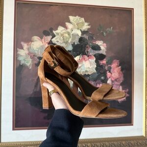 Diane Von Furstenburg Tan Suede Heels - size 8